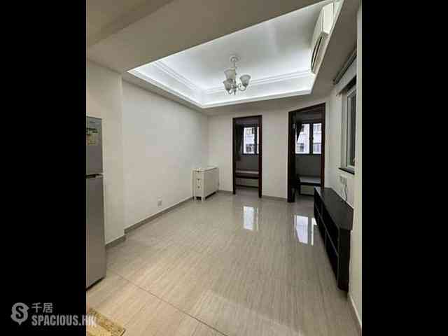 Wan Chai - Cheong Ip Building 01