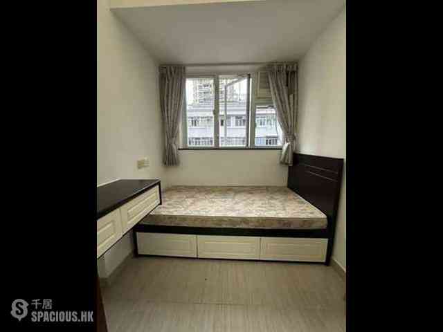 Wan Chai - Cheong Ip Building 03