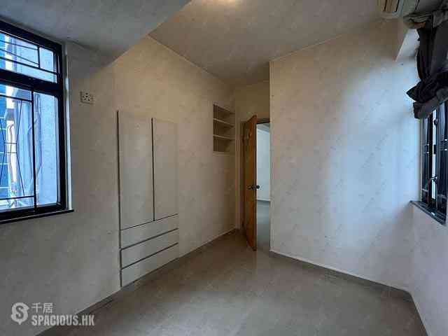 Sai Ying Pun - General Building 17