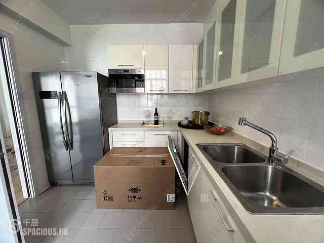 Mid Levels Central - Pacific Heights 10