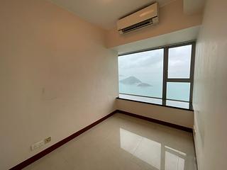 Kennedy Town - The Merton Tower 2 03