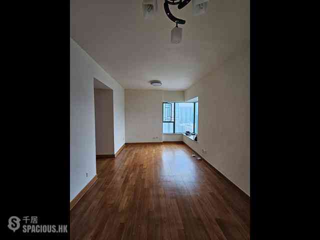 Tai Kok Tsui - Island Harbourview Block 10 05