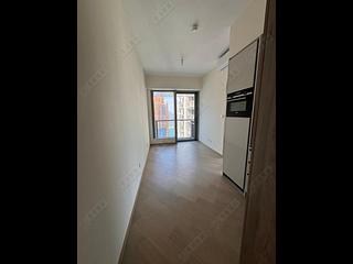 Lohas Park - Lohas Park Phase 11C Villa Garda II Tower 2A 04