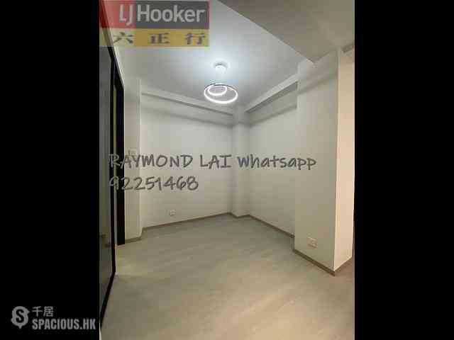 Sai Ying Pun - 1E, High Street 05