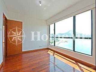 Stanley - Stanley Beach Villa 02