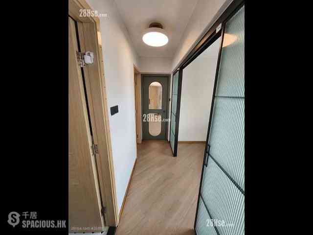 Ap Lei Chau - South Horizons Phase 1 Hoi Ngar Court (Block 3) 04