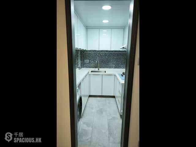 Chai Wan - New Jade Gardens Block 5 03