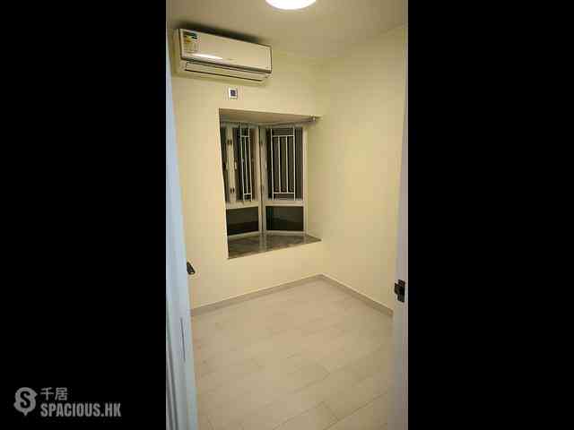 Chai Wan - New Jade Gardens Block 5 11