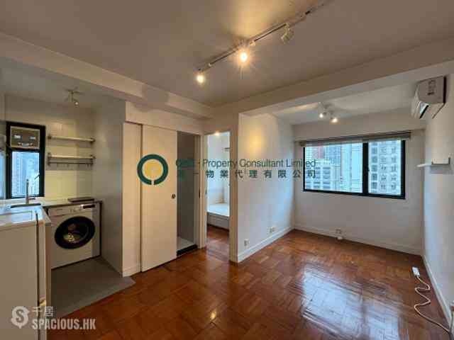 Sai Ying Pun - Tung Cheung Building 01