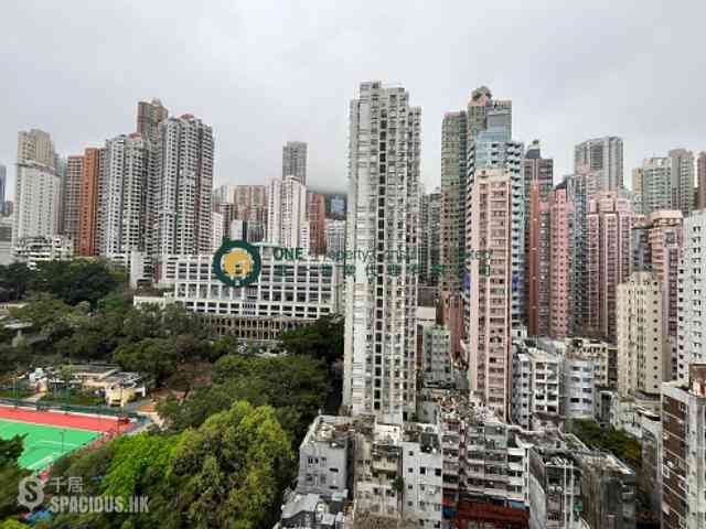 Sai Ying Pun - Tung Cheung Building 06