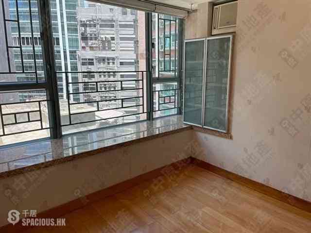 Sheung Wan - Queen's Terrace Block 2 04