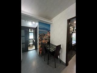 Mid Levels West - Peaksville Block 2 04