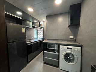 Mid Levels West - Peaksville Block 2 11