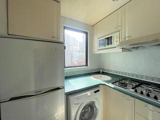 Sheung Wan - The Bellevue Place 06