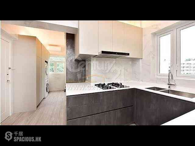 Pok Fu Lam - La Clare Mansion Block A 03