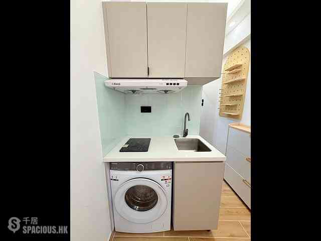 Sai Ying Pun - 203-205, Des Voeux Road West 04