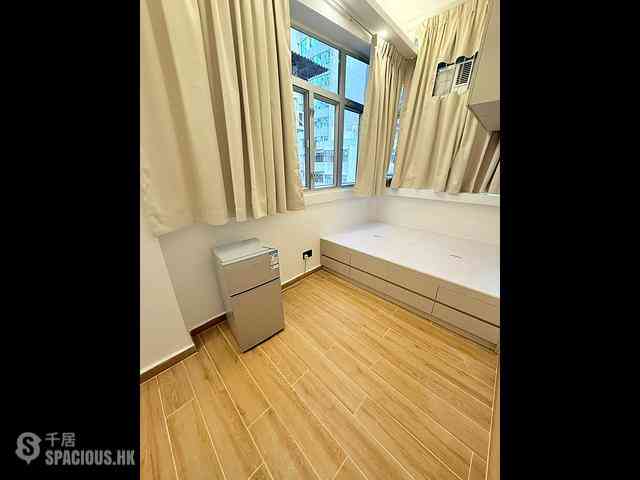 Sai Ying Pun - 203-205, Des Voeux Road West 01