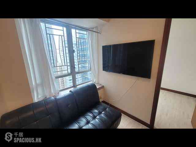Causeway Bay - Supernova Stand 02