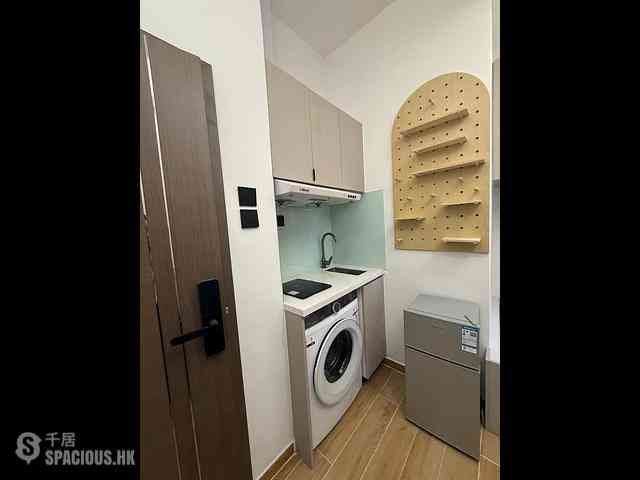 Sai Ying Pun - 203-205, Des Voeux Road West 02