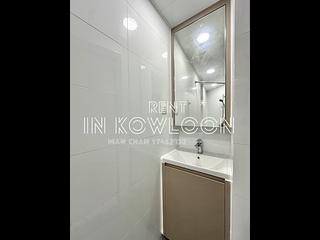 Mong Kok - Tsui Yuen Mansion Block 2 03