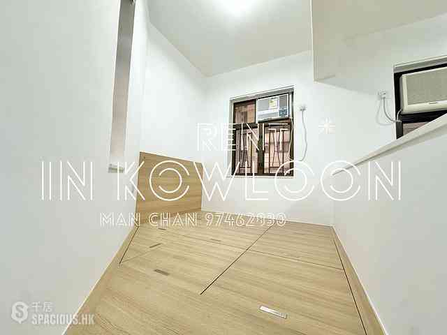 Mong Kok - Tsui Yuen Mansion Block 2 05