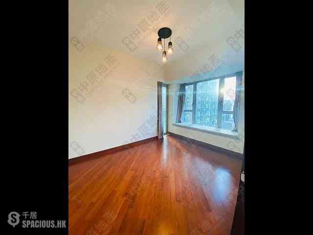 Wan Chai - The Avenue Phase 1 Block 5 04