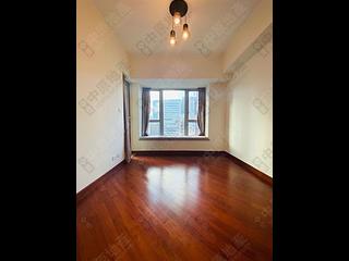 Wan Chai - The Avenue Phase 1 Block 5 05