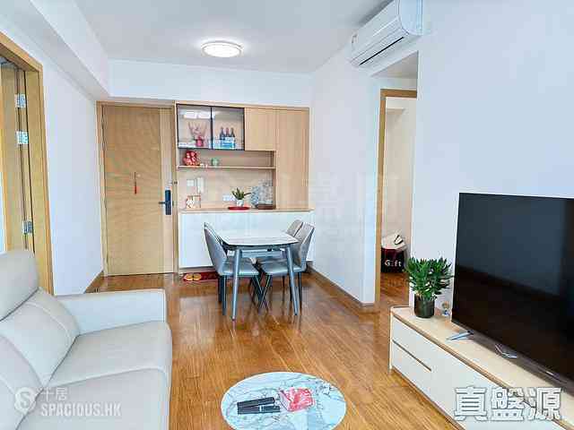 Tseung Kwan O - The Parkside Block 2 02