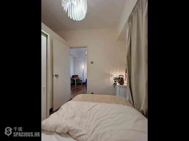 Sai Ying Pun - Siu On Building 05