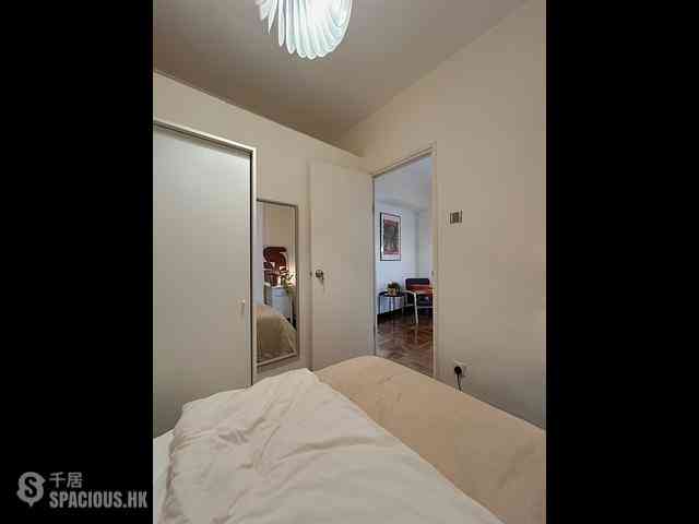 Sai Ying Pun - Siu On Building 06
