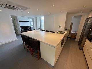Discovery Bay - Discovery Bay Phase 5 Greenvale Village Greenery Court (Block 1) 06