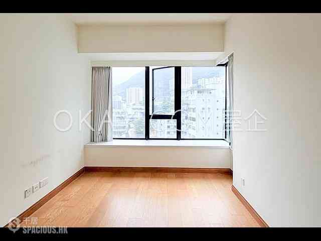Happy Valley - The Aster (Resiglow) 03