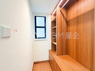 Happy Valley - The Aster (Resiglow) 04