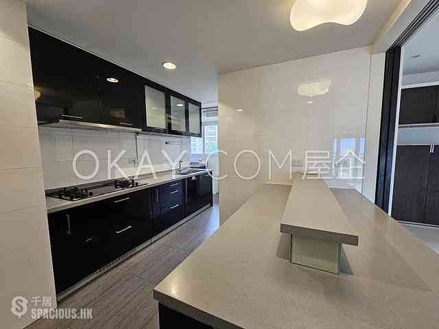 Pok Fu Lam - Woodbury Court 08