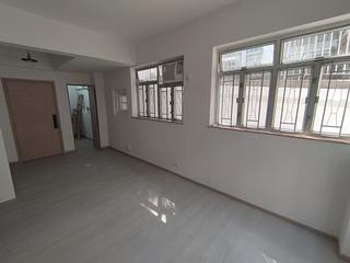 Sai Ying Pun - 1E, High Street 12