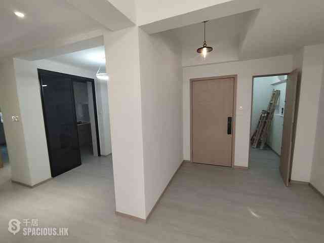 Sai Ying Pun - 1E, High Street 14