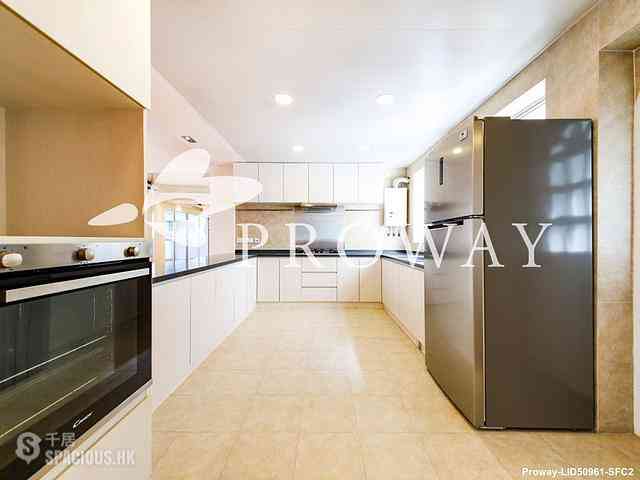 Mid Levels Central - Emerald Court 11