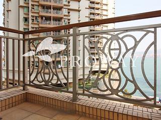 Kennedy Town - The Merton 04