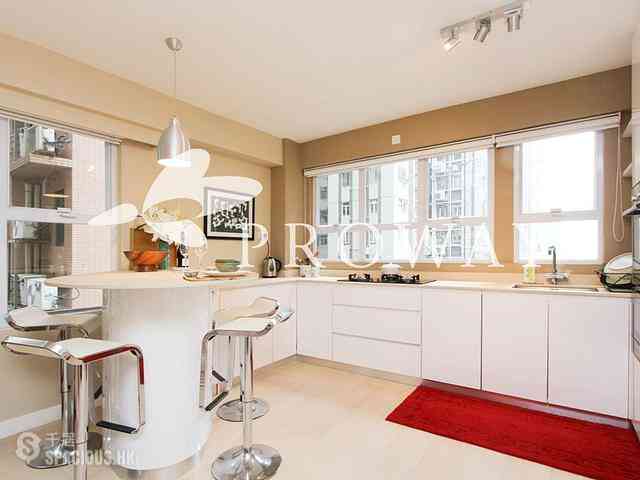 Mid Levels Central - Ying Fai Court 01