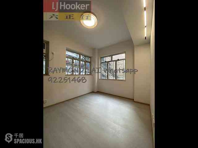 Sai Ying Pun - 1E, High Street 08
