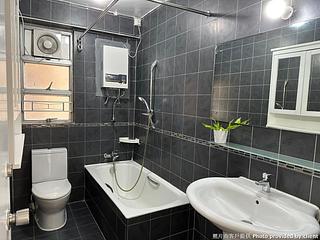Pok Fu Lam - Baguio Villa Block 21 14