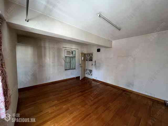 Causeway Bay - Lockhart House 04