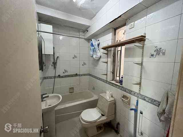Causeway Bay - Lockhart House 07