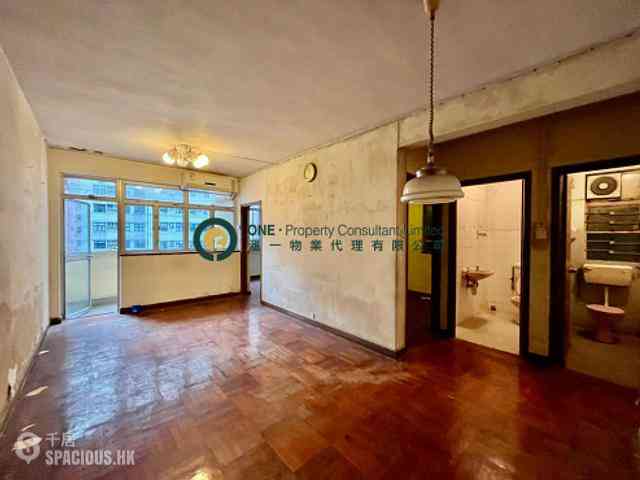 Mid Levels West - Hing Wah Mansions 01