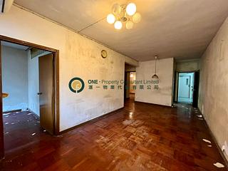 Mid Levels West - Hing Wah Mansions 04
