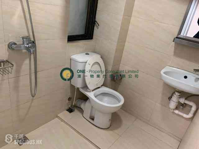 Sai Ying Pun - Ming Hing Building 05