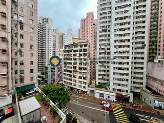 Mid Levels West - Hing Wah Mansions 12