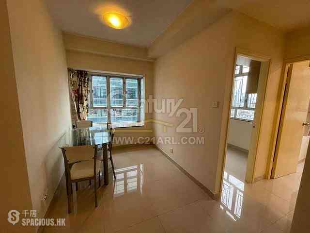 Wan Chai - Lok Moon Mansion 01