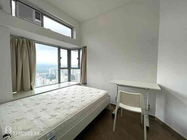 Tung Chung - Coastal Skyline Phase 1 Block 6 06