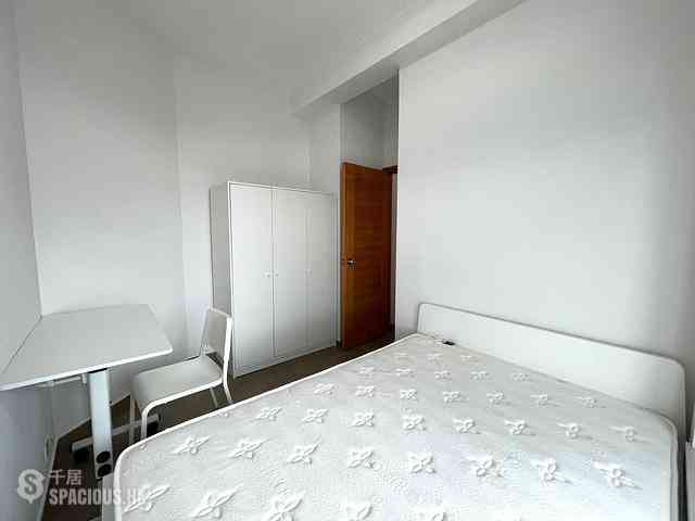 Tung Chung - Coastal Skyline Phase 1 Block 6 04